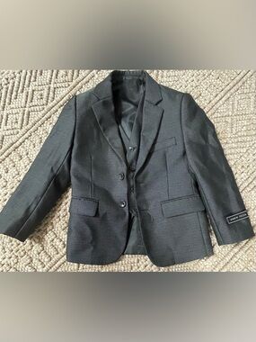 Andrew Fezza Boys 2-Piece Suit Set Grey Jacket & Vest Size 5